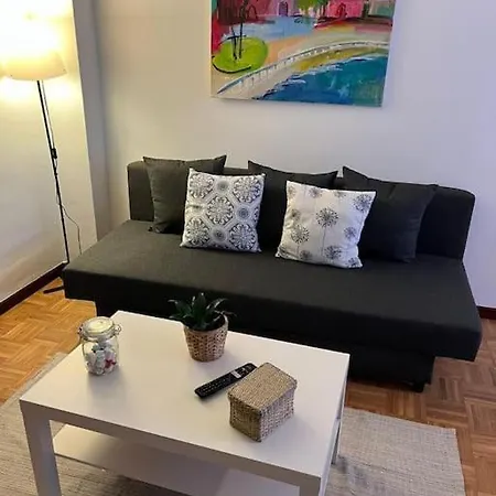 Acogedor Y Soleado Recien Amueblado En * Gijón